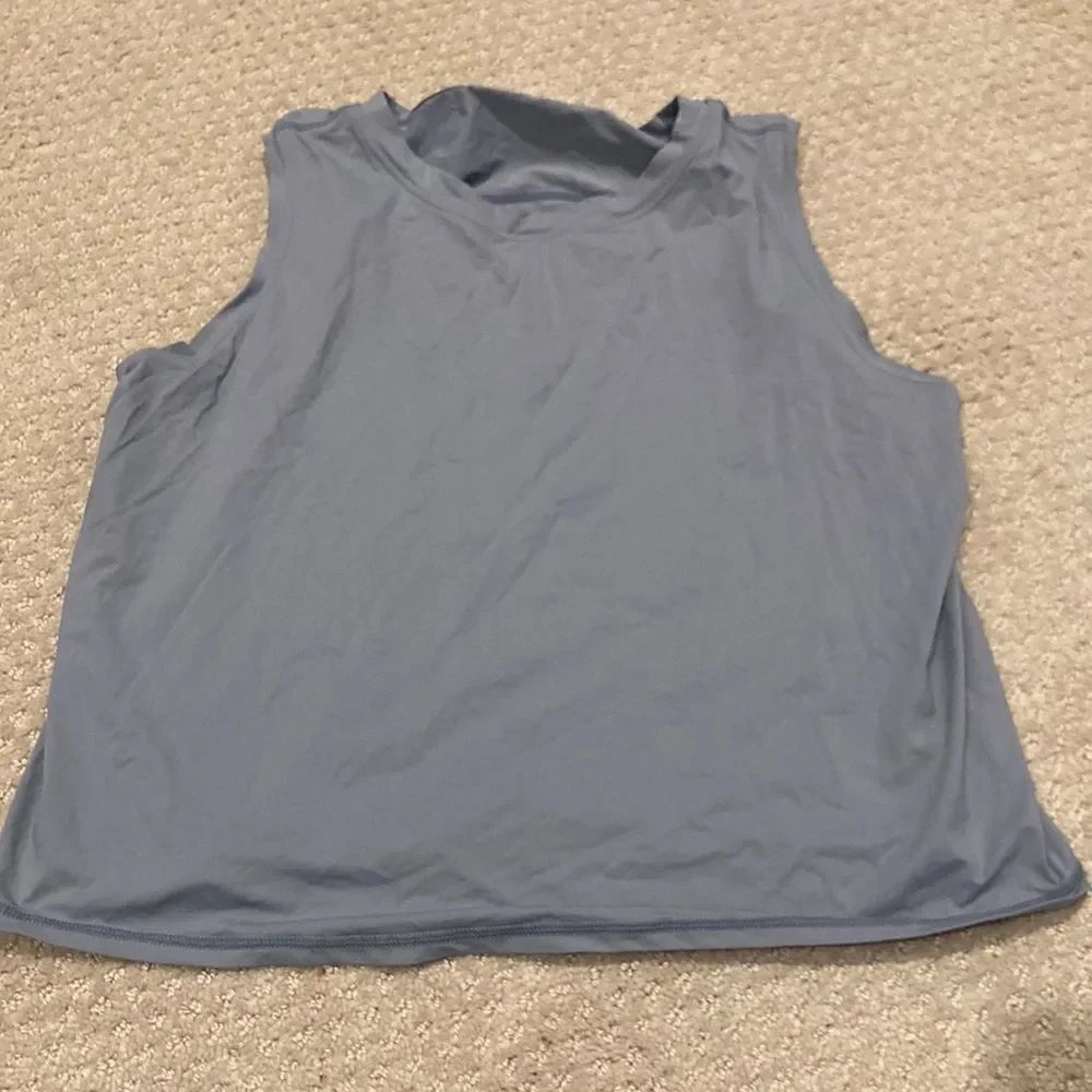Workout crop top - Picture 3 of 7